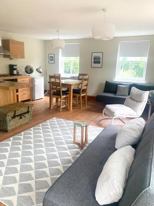 Delightful Ely House Bright And Warm With Cathedral View Appartement Buitenkant foto